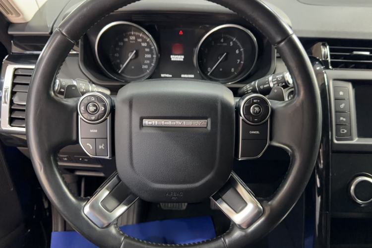 Used Land Rover Discovery 2017 3.0 SC V6 S Steering Wheel