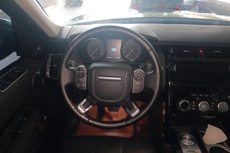 Used Land Rover Discovery 2017 3.0 SC V6 SE Steering Wheel