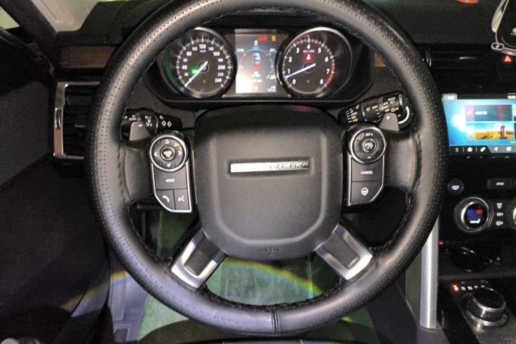 Used Land Rover Discovery 2017 3.0 SC V6 HSE Steering Wheel