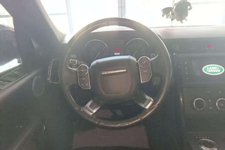 Used Land Rover Discovery 2017 5th Generation 3.0 V6 SE Steering Wheel