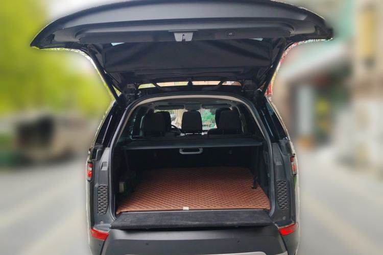 Used Land Rover Discovery 2017 3.0 SC V6 HSE Trunk