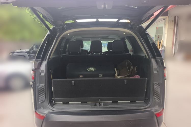 Used Land Rover Discovery 2017 3.0 SC V6 HSE Trunk