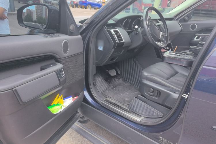 Used Land Rover Discovery 2017 3.0 SC V6 S Driver Seat