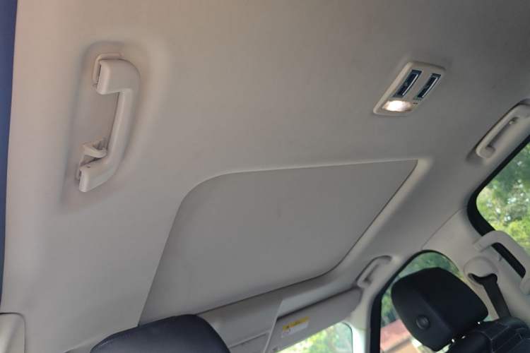 Used Land Rover Discovery 2017 3.0 SC V6 SE Headliner