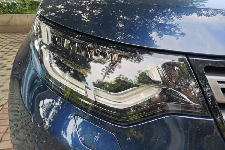 Used Land Rover Discovery 2017 3.0 SC V6 SE Right Front Headlight