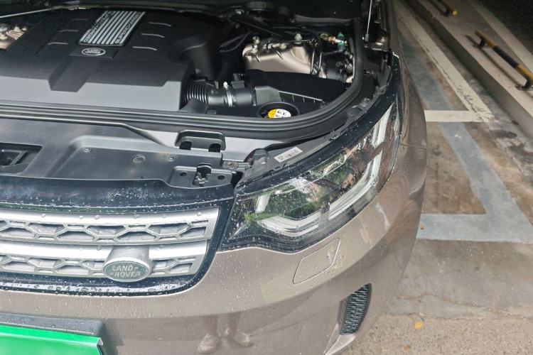 Used Land Rover Discovery 2017 3.0 SC V6 HSE Engine Bay Left