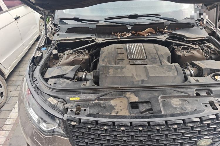 Used Land Rover Discovery 2017 3.0 SC V6 S Engine Bay Right