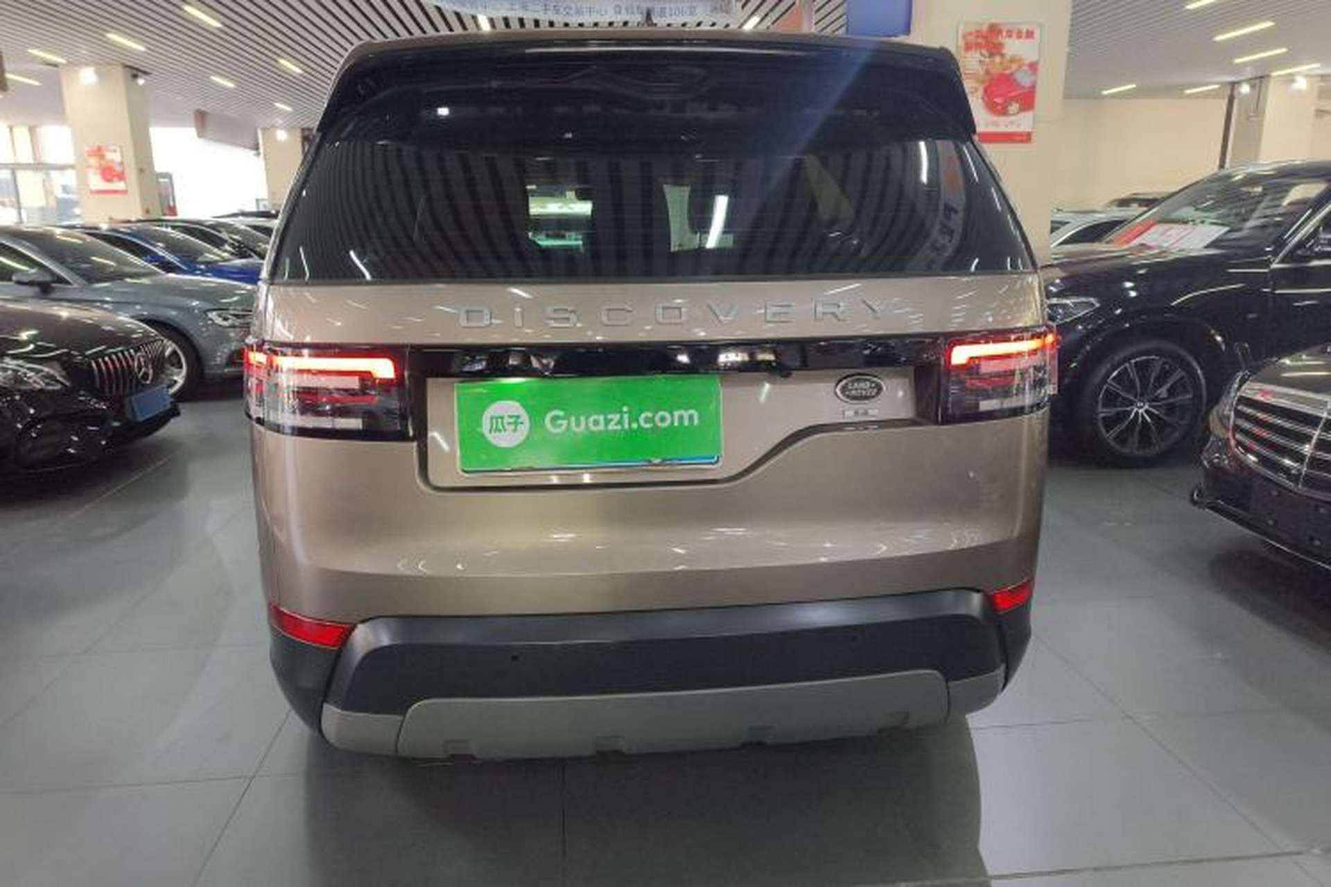 Used Land Rover Discovery 2017 3.0 SC V6 SE Exterior 4