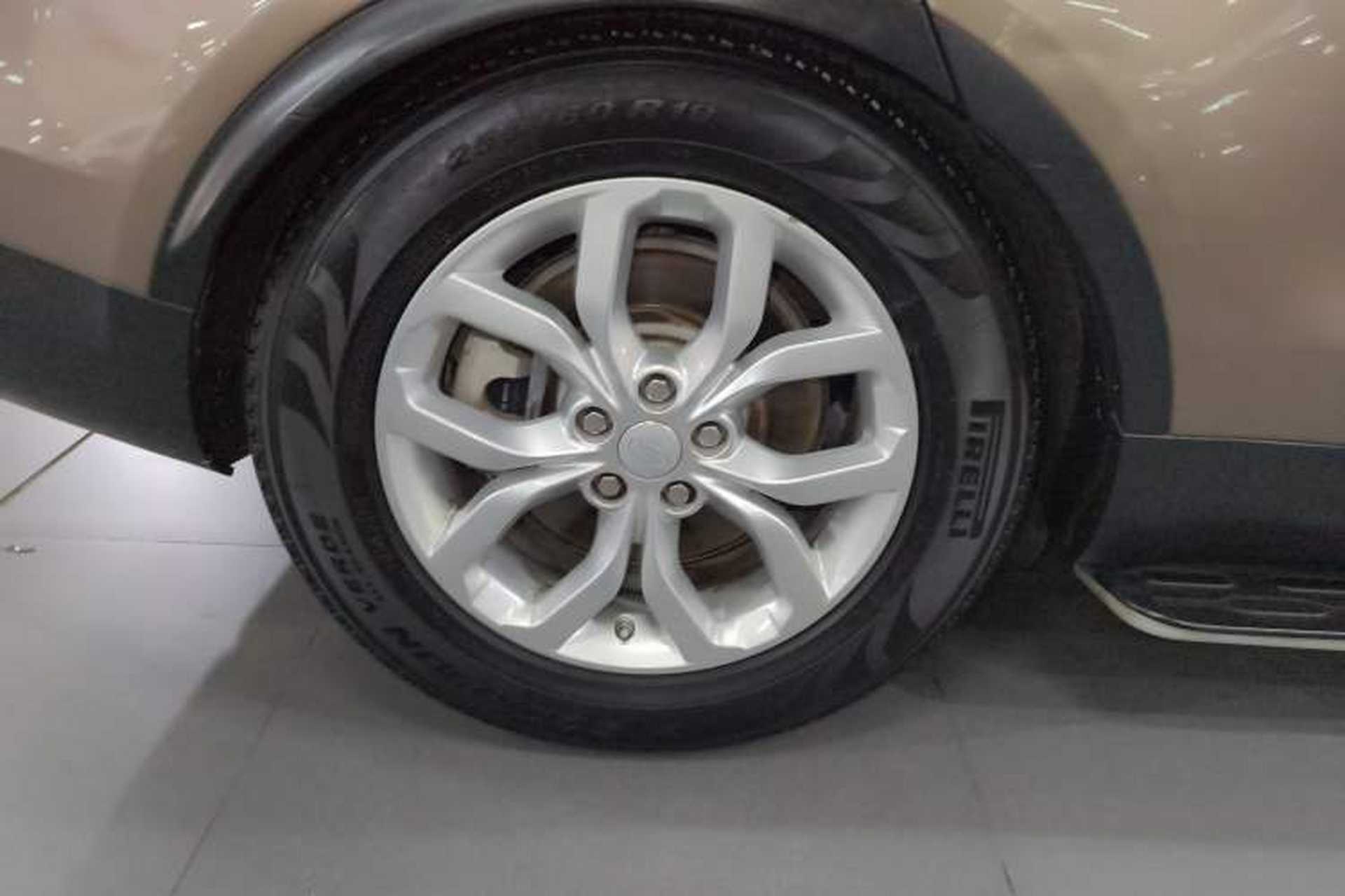 Used Land Rover Discovery 2017 3.0 SC V6 SE Exterior 8