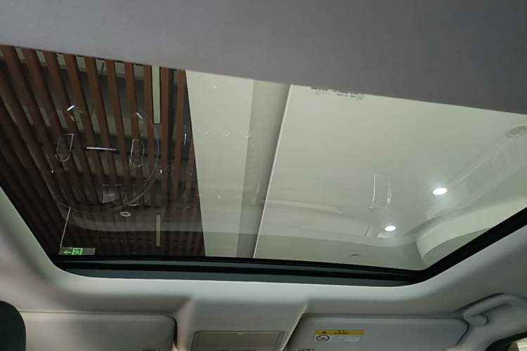 Used Land Rover Discovery 2017 3.0 SC V6 SE Headliner