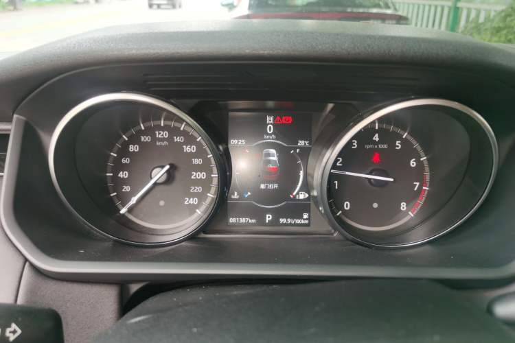 Used Land Rover Discovery 2017 3.0 SC V6 S Instrument Cluster