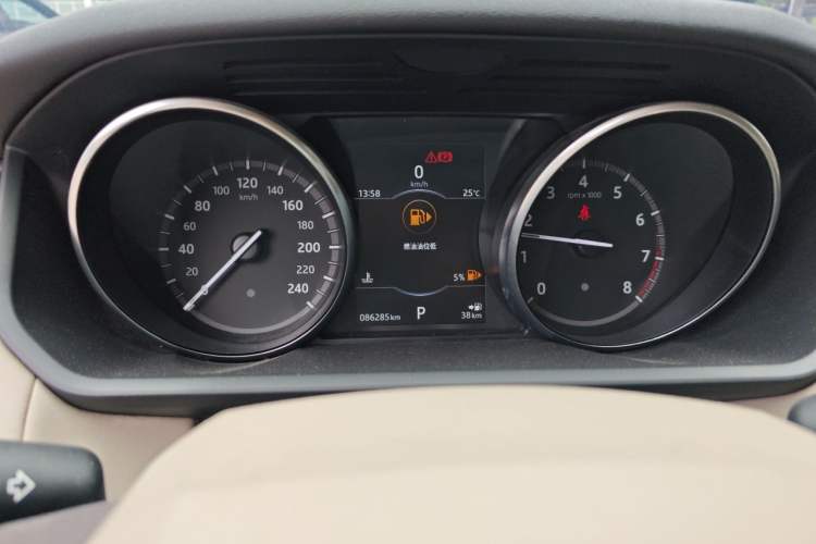 Used Land Rover Discovery 2017 3.0 SC V6 S Instrument Cluster