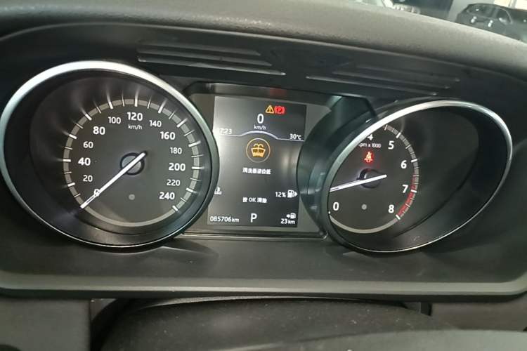 Used Land Rover Discovery 2017 3.0 SC V6 SE Instrument Cluster