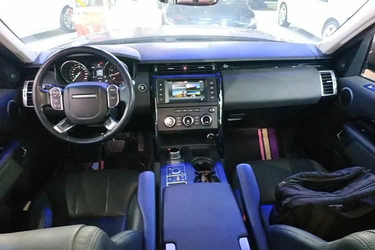Used Land Rover Discovery 2017 3.0 SC V6 S Interior 2