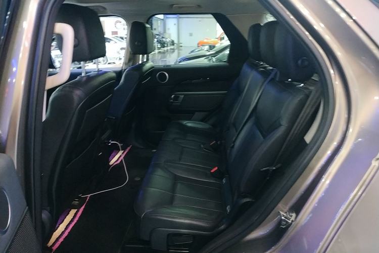 Used Land Rover Discovery 2017 3.0 SC V6 S Interior 4