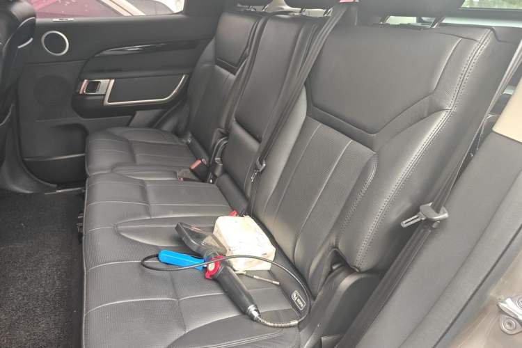 Used Land Rover Discovery 2017 3.0 SC V6 S Left Rear Seat