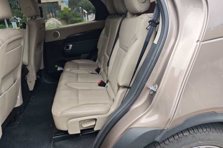 Used Land Rover Discovery 2017 3.0 SC V6 S Left Rear Seat