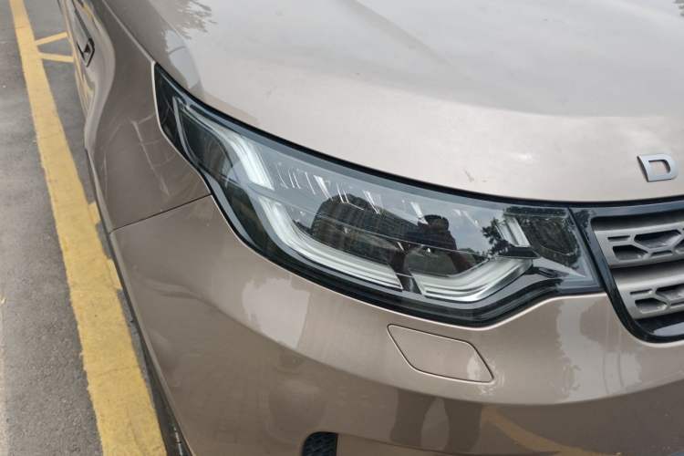 Used Land Rover Discovery 2017 3.0 SC V6 S Right Front Headlight