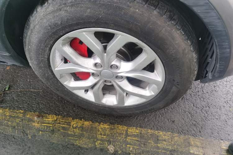 Used Land Rover Discovery 2017 3.0 SC V6 S Right Front Wheel Hub