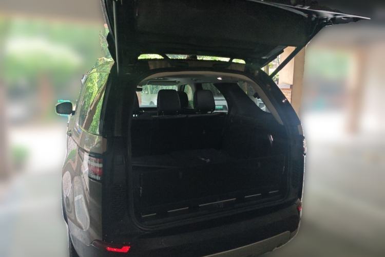 Used Land Rover Discovery 2017 3.0 SC V6 HSE Trunk