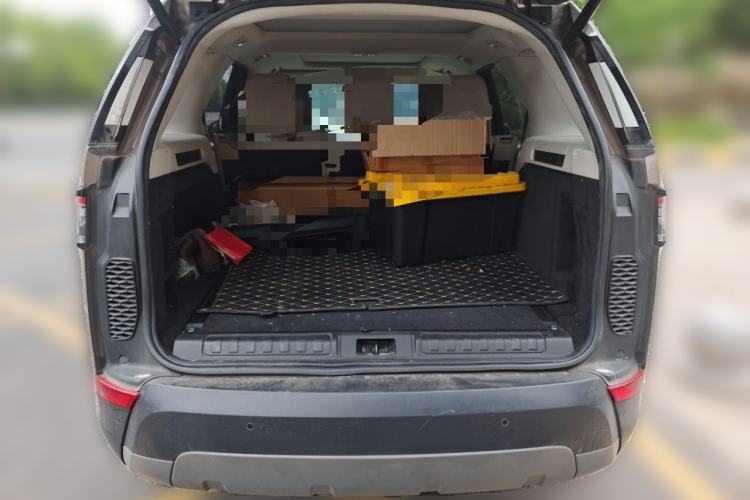 Used Land Rover Discovery 2017 3.0 SC V6 S Trunk