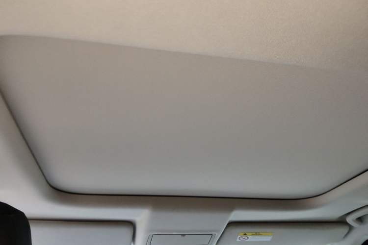 Used Land Rover Discovery 2017 3.0 SC V6 HSE Headliner