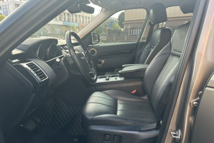 Used Land Rover Discovery 2017 3.0 SC V6 S Interior 9