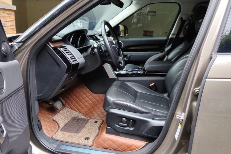 Used Land Rover Discovery 2017 3.0 SC V6 HSE Left Front Seat