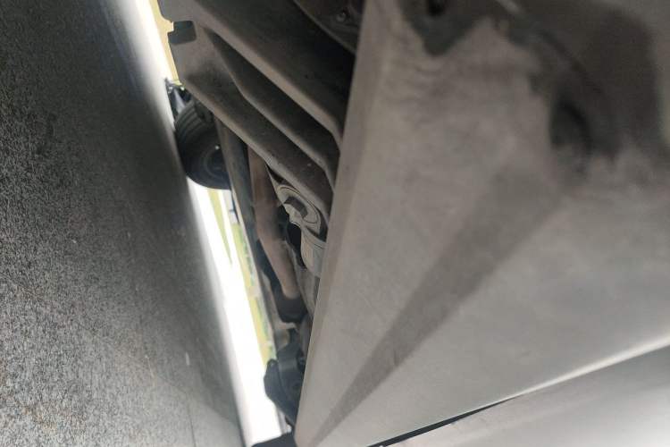 Used Land Rover Discovery 2017 3.0 SC V6 HSE Chassis Rear Right