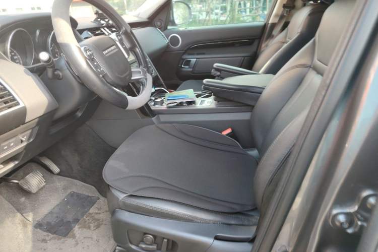 Used Land Rover Discovery 2017 3.0 SC V6 SE Driver Seat