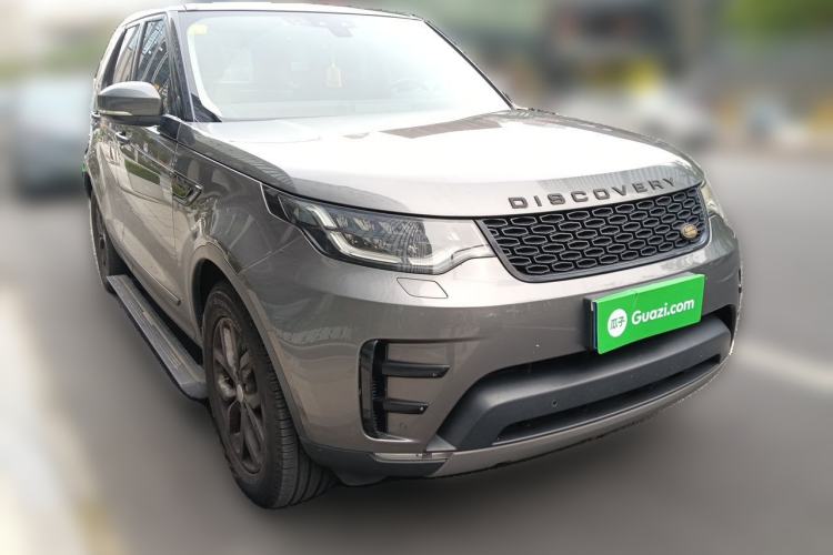 Used Land Rover Discovery 2017 3.0 SC V6 SE Front Right 45 Deg