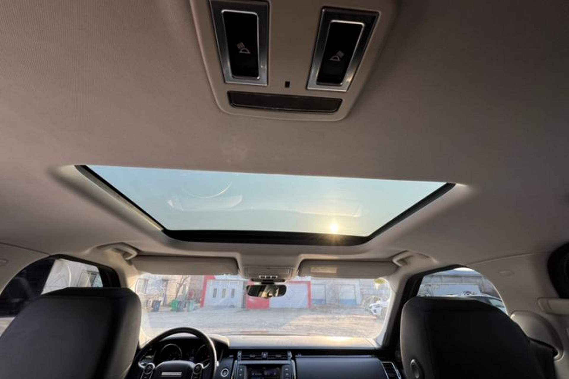 Used Land Rover Discovery 2017 3.0 SC V6 SE Headliner