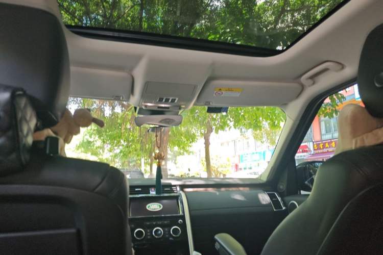 Used Land Rover Discovery 2017 3.0 SC V6 HSE Headliner