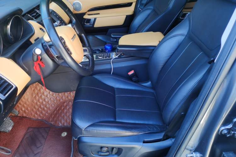 Used Land Rover Discovery 2017 3.0 SC V6 SE Left Front Seat