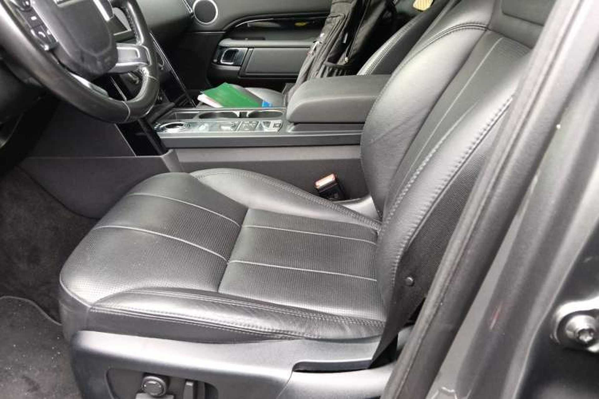 Used Land Rover Discovery 2017 3.0 SC V6 SE Left Front Seat