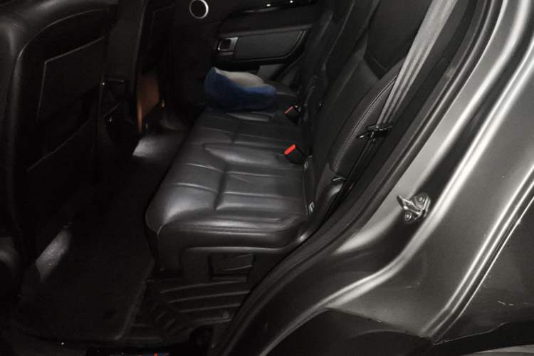 Used Land Rover Discovery 2017 3.0 SC V6 SE Left Rear Seat