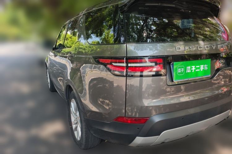 Used Land Rover Discovery 2017 3.0 SC V6 HSE Rear Left 45 Deg