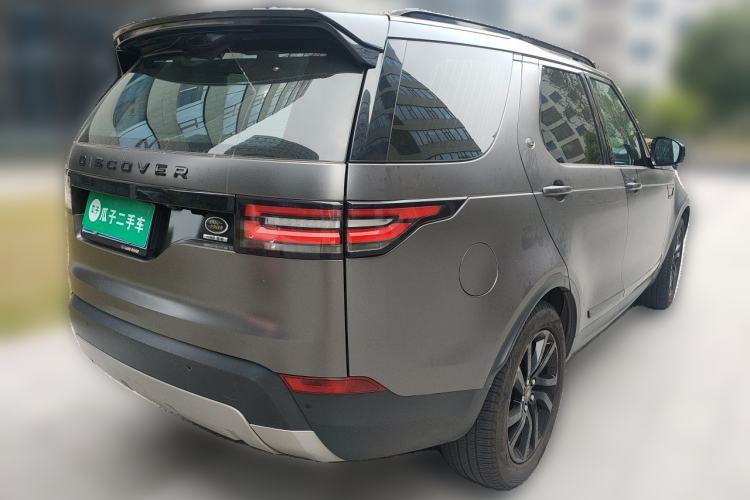 Used Land Rover Discovery 2017 3.0 SC V6 HSE Rear Right 45 Deg