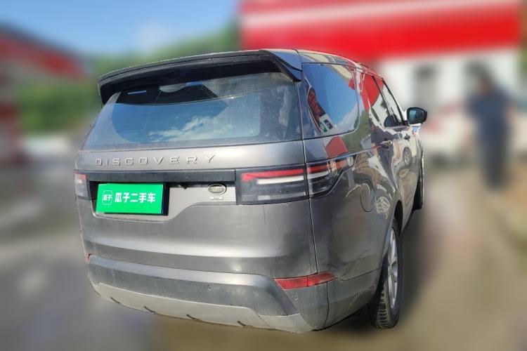 Used Land Rover Discovery 2017 3.0 SC V6 SE Rear Right 45 Deg