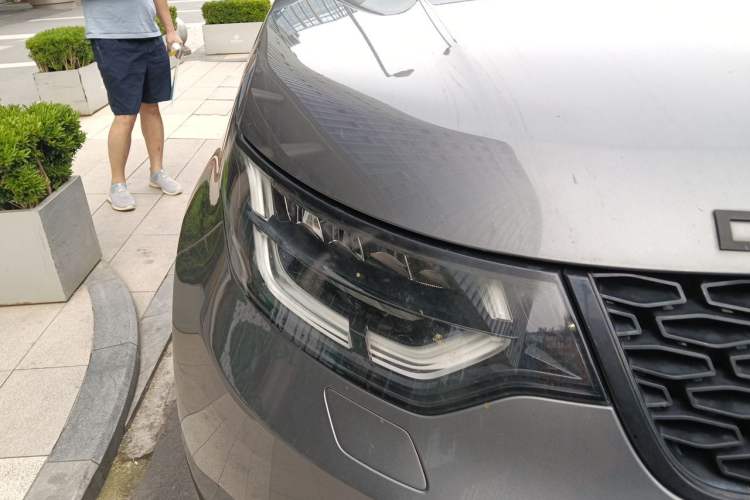 Used Land Rover Discovery 2017 3.0 SC V6 SE Right Front Headlight