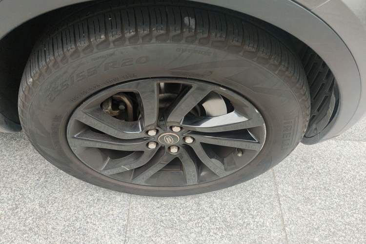 Used Land Rover Discovery 2017 3.0 SC V6 HSE Right Front Wheel Hub