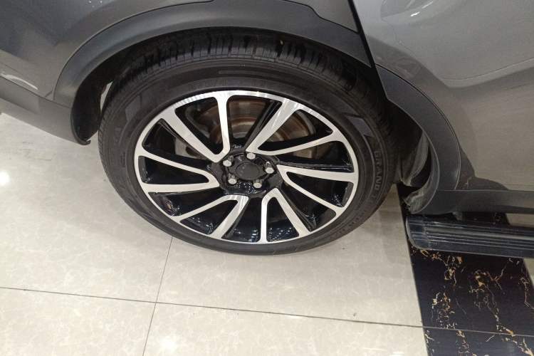 Used Land Rover Discovery 2017 3.0 SC V6 SE Right Rear Wheel Hub