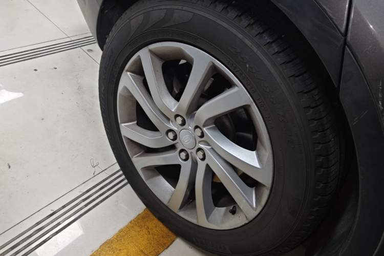 Used Land Rover Discovery 2017 3.0 SC V6 HSE Right Rear Wheel Hub