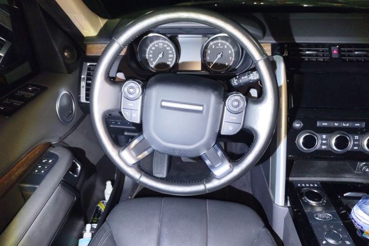 Used Land Rover Discovery 2017 3.0 SC V6 HSE Steering Wheel
