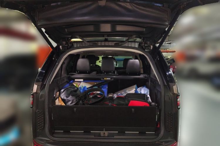 Used Land Rover Discovery 2017 3.0 SC V6 HSE Trunk