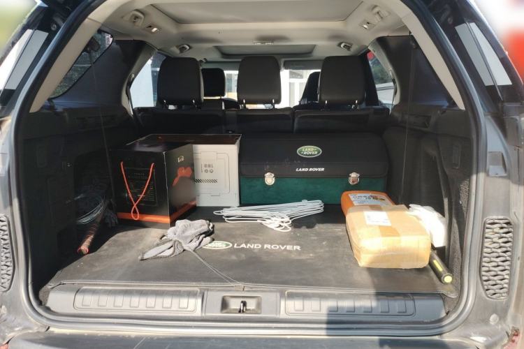 Used Land Rover Discovery 2017 3.0 SC V6 SE Trunk