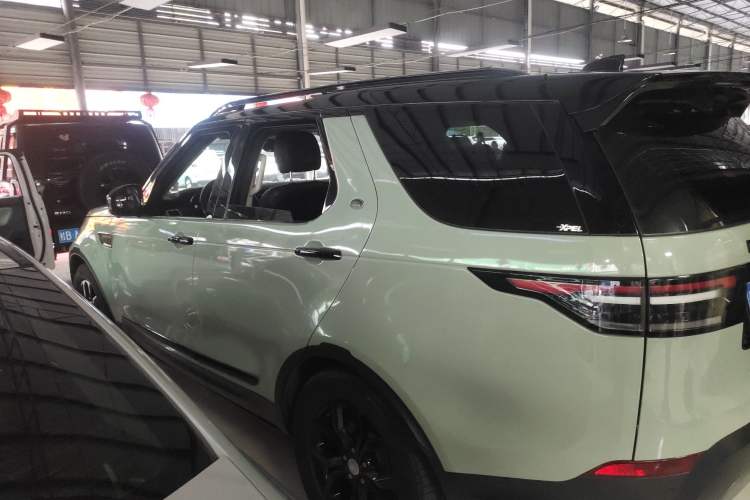 Used Land Rover Discovery 2017 3.0 SC V6 SE Exterior 3