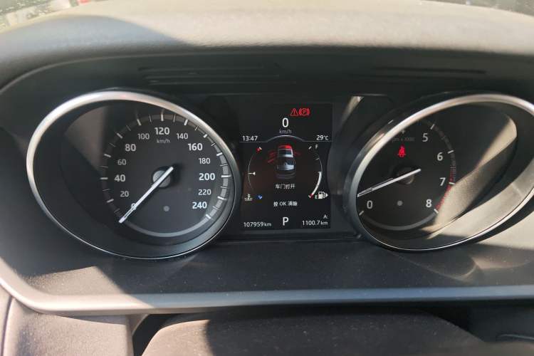 Used Land Rover Discovery 2017 3.0 SC V6 SE Instrument Cluster