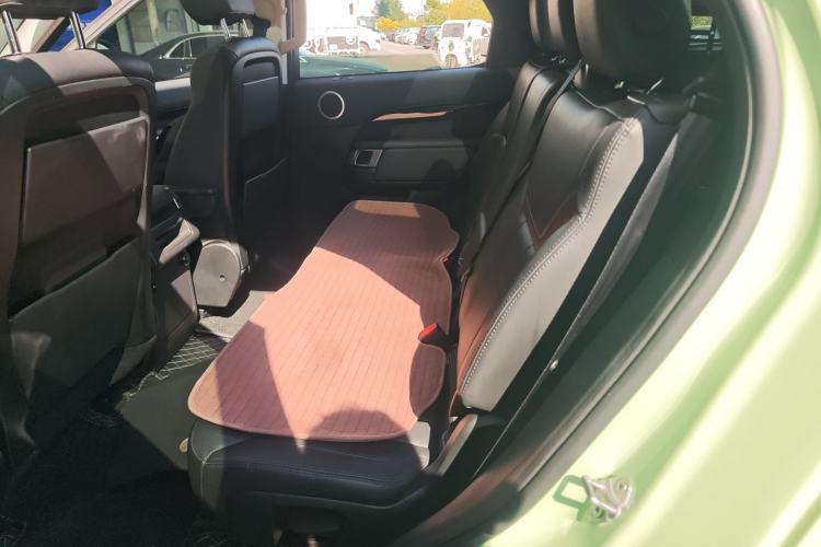 Used Land Rover Discovery 2017 3.0 SC V6 SE Left Rear Seat