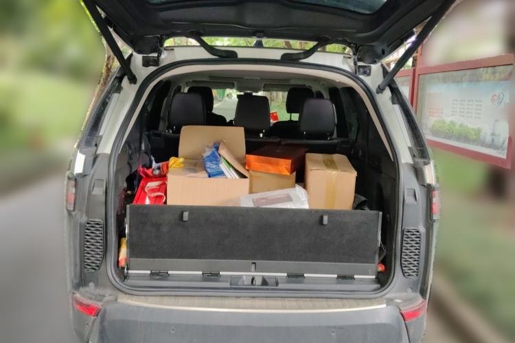 Used Land Rover Discovery 2017 3.0 SC V6 HSE Trunk